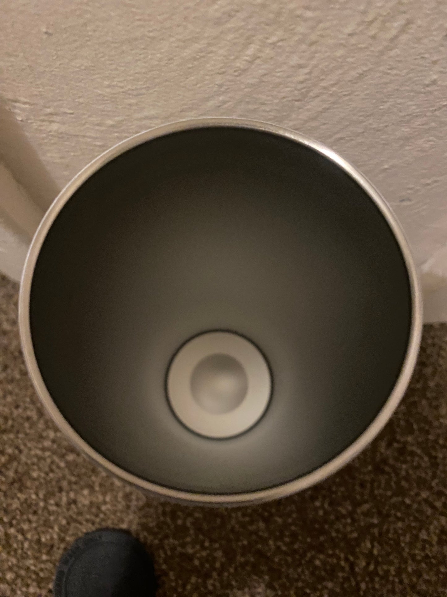 KRISPY KREME 20 OZ TUMBLER