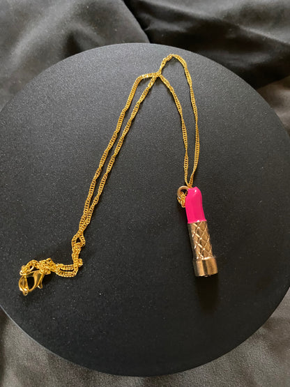 Gold Tone Necklace w/ Gold Tone Lipstick Charm